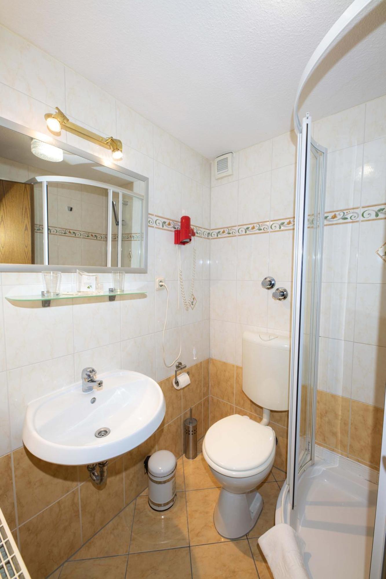 Hotel Am Rathaus Menden Ngoại thất bức ảnh