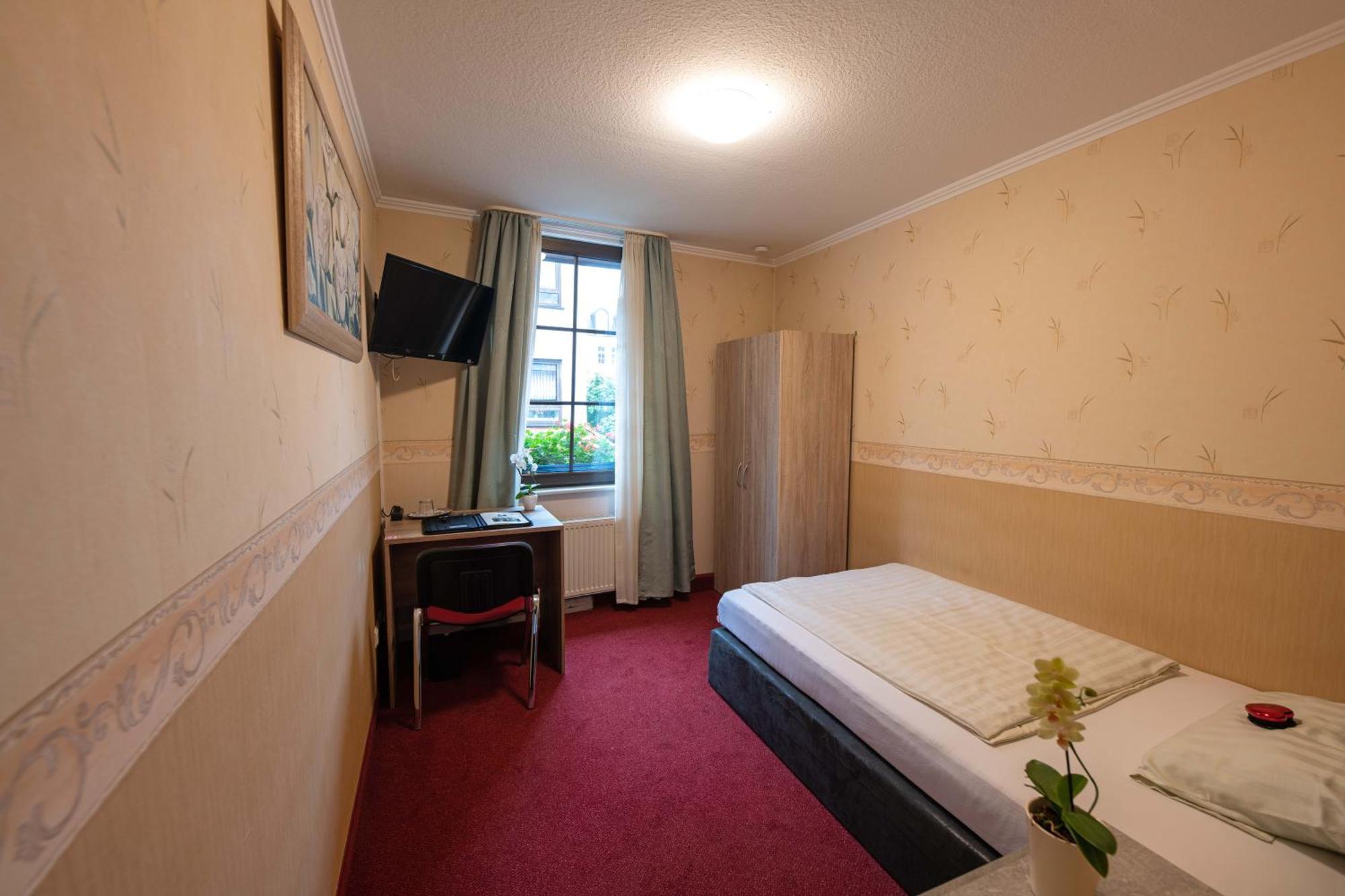 Hotel Am Rathaus Menden Ngoại thất bức ảnh