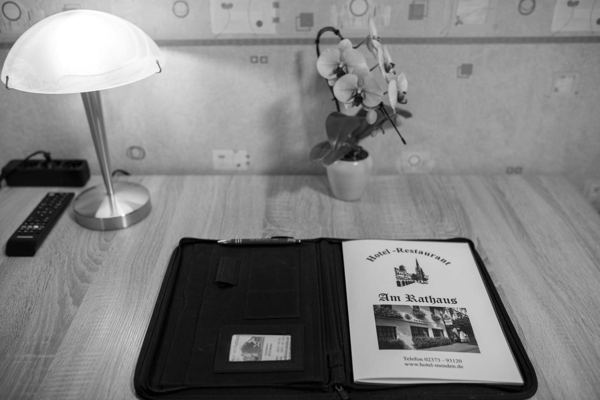 Hotel Am Rathaus Menden Ngoại thất bức ảnh